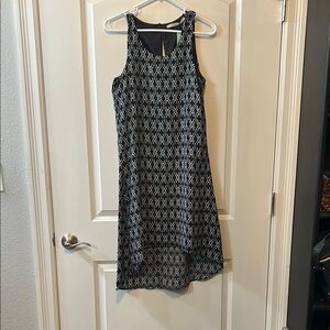 41 Hawthorn Elegant Navy and White Patterned high-low Dress size s never NWT